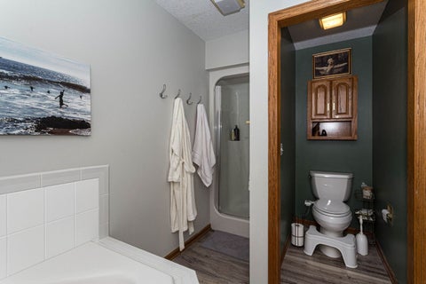 Tiny photo for 4367 Winston Place, Bettendorf, IA 52722 (MLS # 12677715)