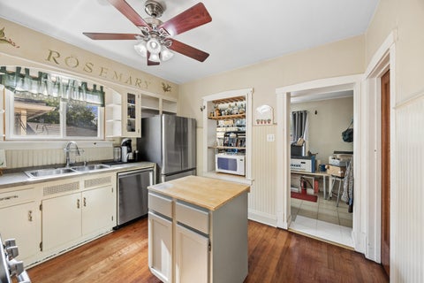 Tiny photo for 3330 Oak Avenue, Brookfield, IL 60513 (MLS # 12760123)