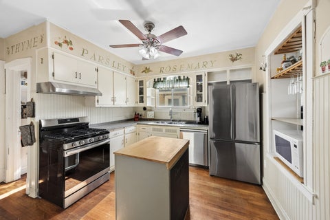 Tiny photo for 3330 Oak Avenue, Brookfield, IL 60513 (MLS # 12760123)