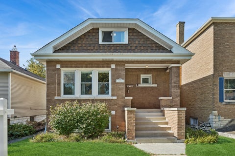 Photo of 3330 Oak Avenue, Brookfield, IL 60513 (MLS # 12760123)