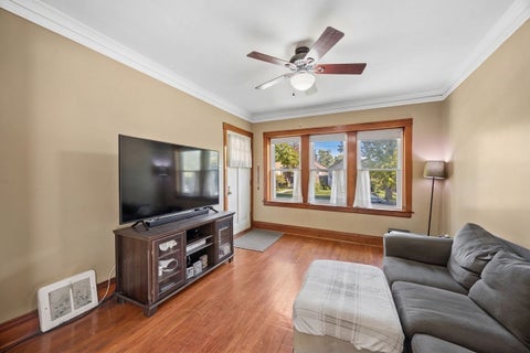 Tiny photo for 3330 Oak Avenue, Brookfield, IL 60513 (MLS # 12760123)