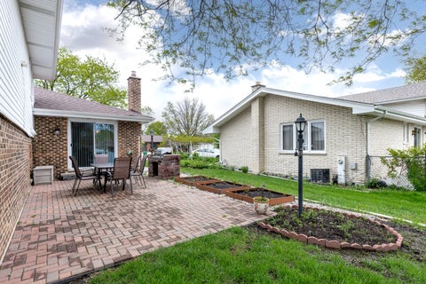 Tiny photo for 15542 Catalina Court, Orland Park, IL 60462 (MLS # 12744334)