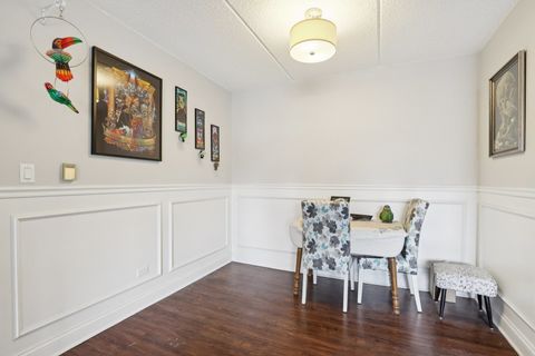 Tiny photo for 586 Fairway View Drive #1A, Wheeling, IL 60090 (MLS # 12597578)