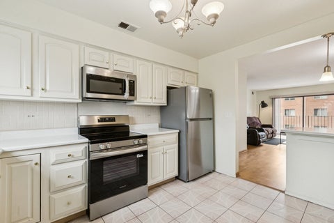 Tiny photo for 702 Cobblestone Circle #D, Glenview, IL 60025 (MLS # 12710786)