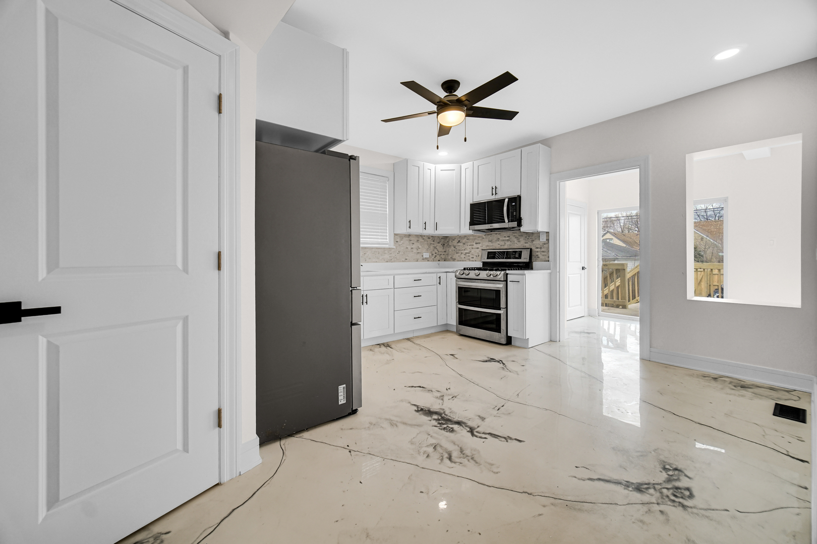 3010 N Nottingham Avenue