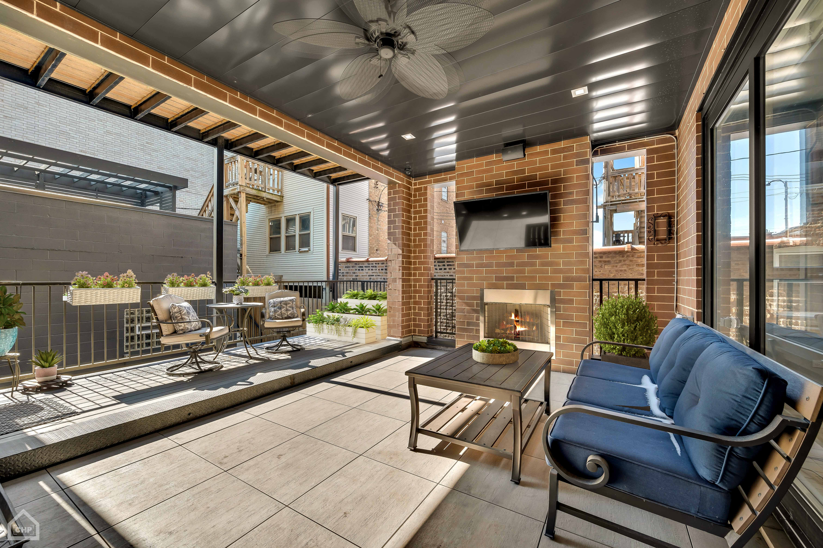 Chicago, Illinois 60614, United States, 4 Bedrooms Bedrooms, ,4 BathroomsBathrooms,Residential,Active,95388