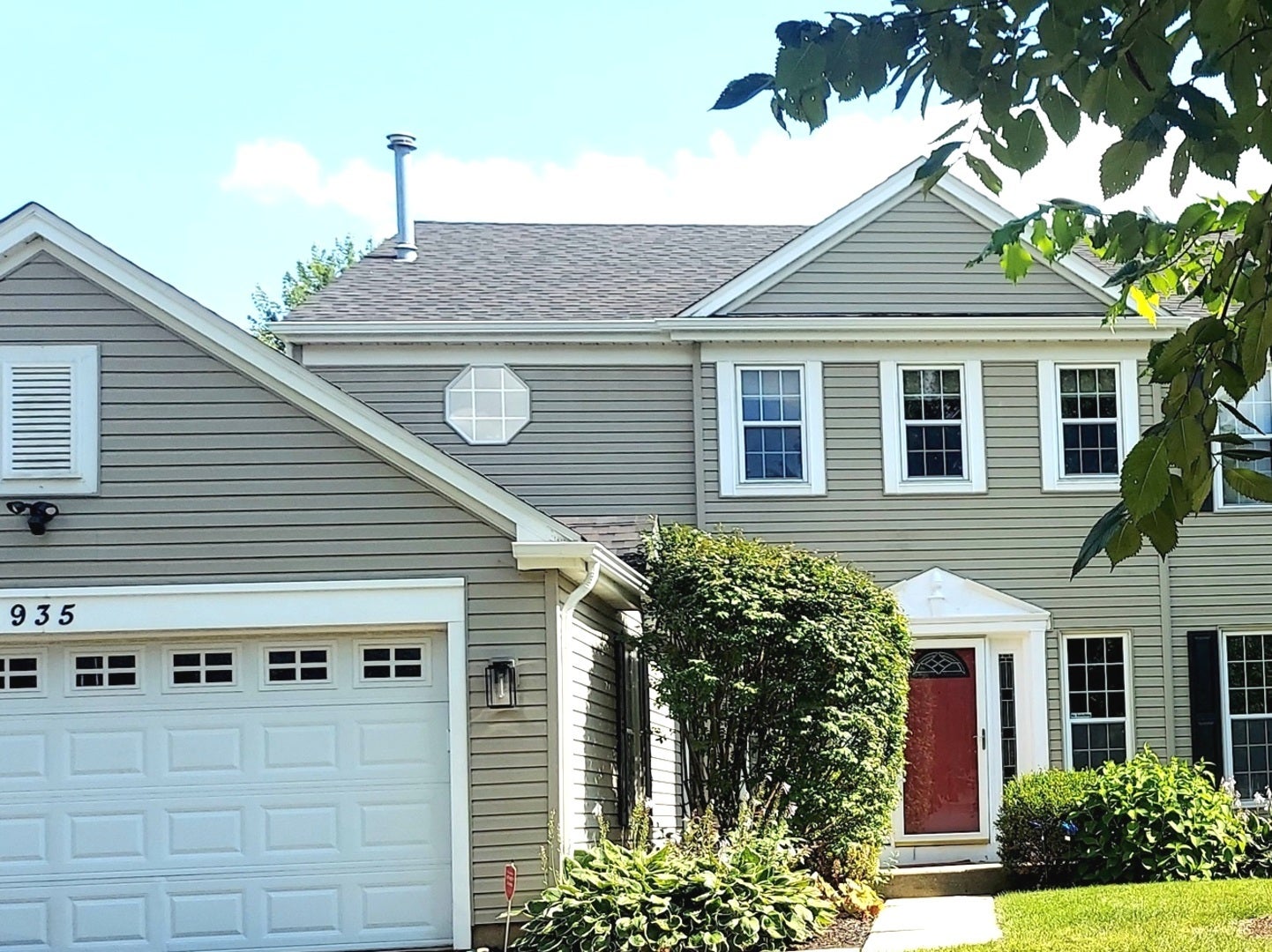 935 Ridgewood Drive