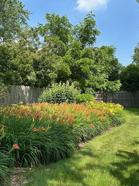 Tiny photo for 970 E Deerpath Road, Lake Forest, IL 60045 (MLS # 12566615)