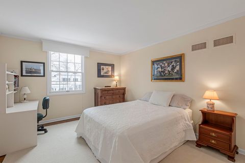 Tiny photo for 970 E Deerpath Road, Lake Forest, IL 60045 (MLS # 12566615)