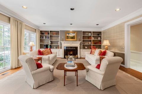 Tiny photo for 970 E Deerpath Road, Lake Forest, IL 60045 (MLS # 12566615)