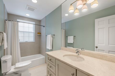 Tiny photo for 970 E Deerpath Road, Lake Forest, IL 60045 (MLS # 12566615)