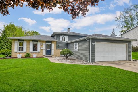 Photo of Wheaton, IL 60189 (MLS # 12631574)
