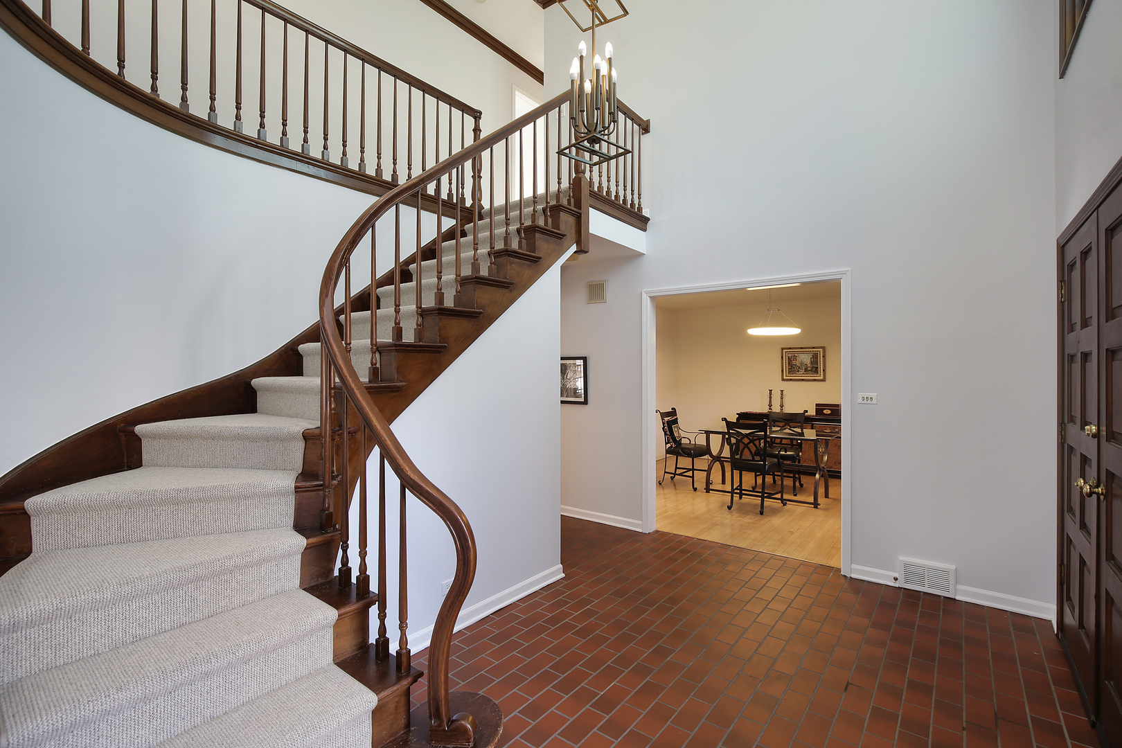 895 Mountain Drive