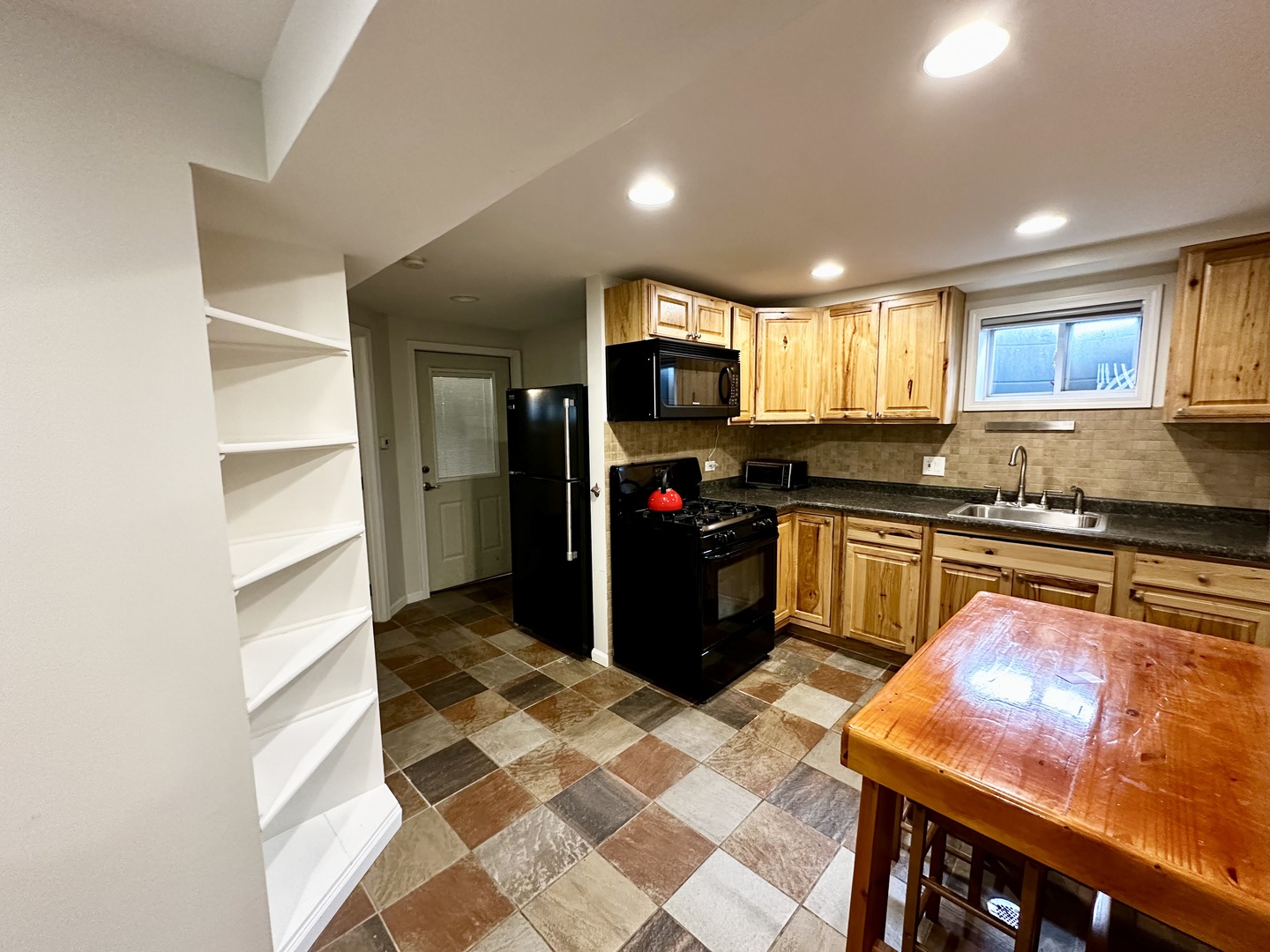 Western Springs, Illinois 60558, United States, 5 Bedrooms Bedrooms, ,3 BathroomsBathrooms,Residential,Active,243350