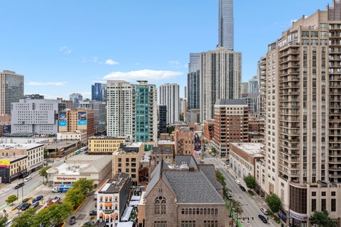 Tiny photo for 600 N Dearborn Street #1707, Chicago, IL 60654 (MLS # 12787513)