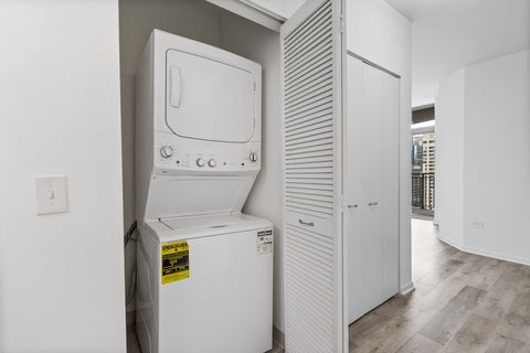 Tiny photo for 600 N Dearborn Street #1707, Chicago, IL 60654 (MLS # 12787513)