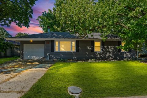 Tiny photo for 215 N Third Street, Fisher, IL 61843 (MLS # 12483067)