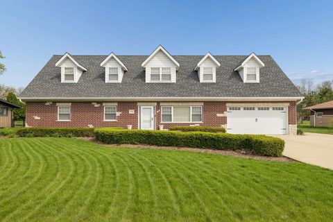 Photo of 17546 Woodbrook Lane, Lockport, IL 60441 (MLS # 12610612)