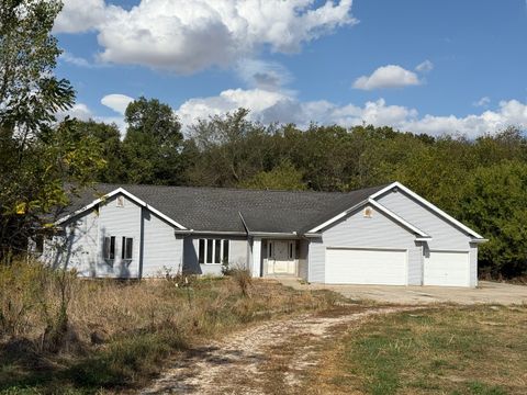 Photo of 1977 N 35th Road, Ottawa, IL 61350 (MLS # 12467464)