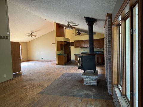 Tiny photo for 1977 N 35th Road, Ottawa, IL 61350 (MLS # 12467464)