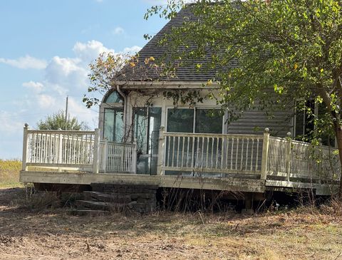 Tiny photo for 1977 N 35th Road, Ottawa, IL 61350 (MLS # 12467464)