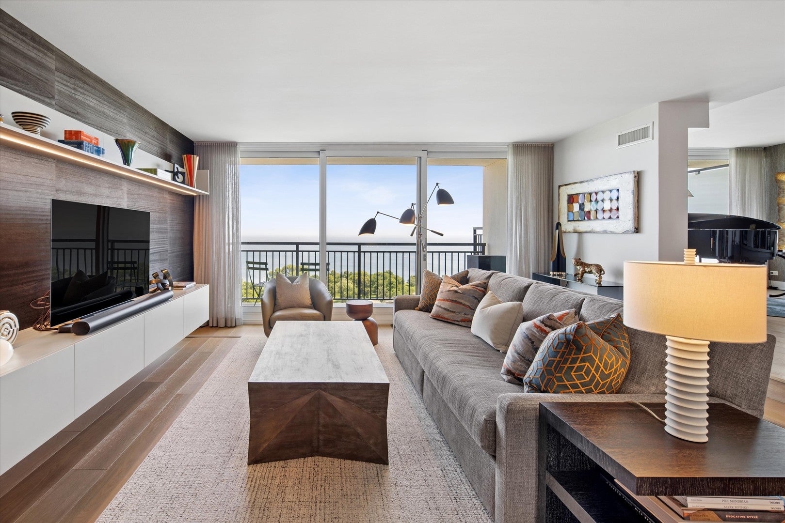 3470 N Lake Shore Drive 22B