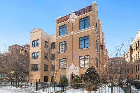 Photo of 537 W Roscoe Street #2, Chicago, IL 60657 (MLS # 12560028)