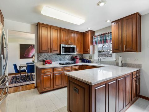 Tiny photo for 1407 Wesley Court, Westmont, IL 60559 (MLS # 12561424)