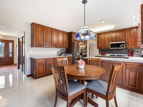 Tiny photo for 1407 Wesley Court, Westmont, IL 60559 (MLS # 12561424)