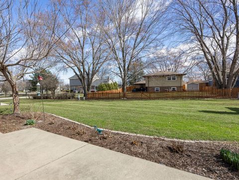 Tiny photo for 1407 Wesley Court, Westmont, IL 60559 (MLS # 12561424)