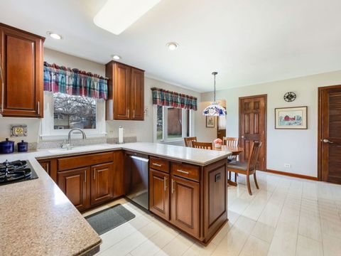 Tiny photo for 1407 Wesley Court, Westmont, IL 60559 (MLS # 12561424)