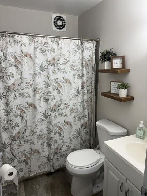 Tiny photo for 605 N Wolf Road #B9, Hillside, IL 60162 (MLS # 12727489)