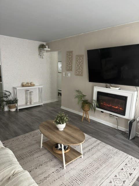 Tiny photo for 605 N Wolf Road #B9, Hillside, IL 60162 (MLS # 12727489)