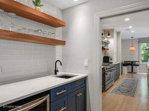 Tiny photo for 13028 S 82 Avenue, Palos Park, IL 60464 (MLS # 12483621)