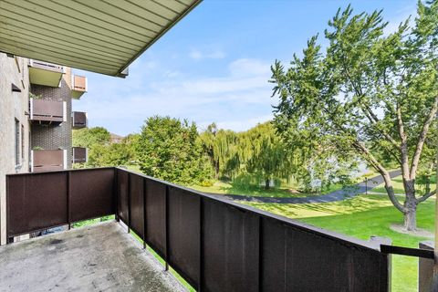 Tiny photo for 840 Wellington Avenue #315, Elk Grove Village, IL 60007 (MLS # 12493539)