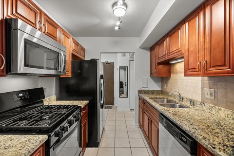 Tiny photo for 840 Wellington Avenue #315, Elk Grove Village, IL 60007 (MLS # 12493539)