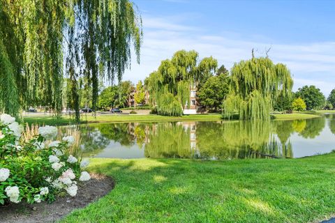 Tiny photo for 840 Wellington Avenue #315, Elk Grove Village, IL 60007 (MLS # 12493539)