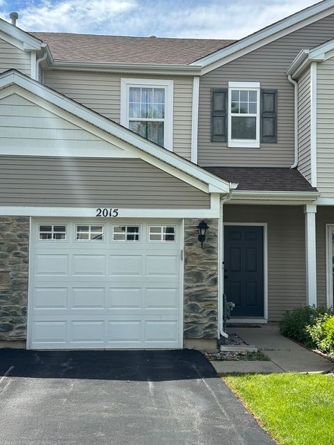 2015 Limestone Lane Carpentersville IL 60110