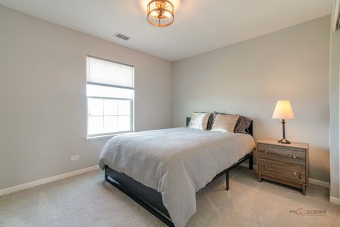 Tiny photo for 543 Cimmaron Circle, Crystal Lake, IL 60012 (MLS # 12564542)