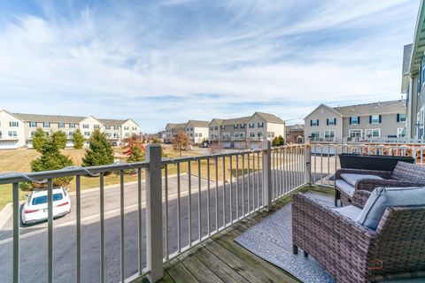 Tiny photo for 543 Cimmaron Circle, Crystal Lake, IL 60012 (MLS # 12564542)