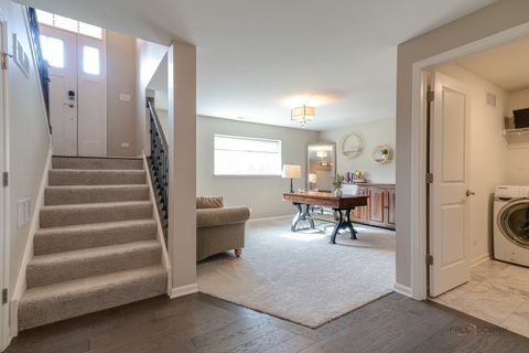 Tiny photo for 543 Cimmaron Circle, Crystal Lake, IL 60012 (MLS # 12564542)