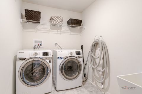 Tiny photo for 543 Cimmaron Circle, Crystal Lake, IL 60012 (MLS # 12564542)