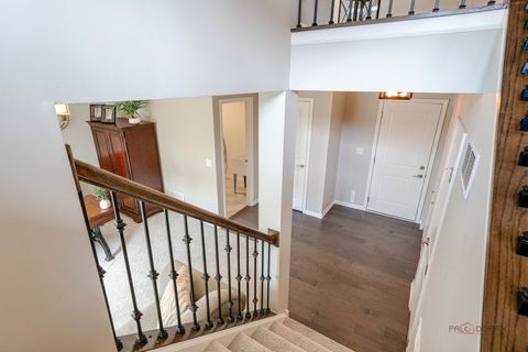 Tiny photo for 543 Cimmaron Circle, Crystal Lake, IL 60012 (MLS # 12564542)