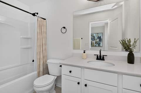 Tiny photo for 1035 Wren Road, Des Plaines, IL 60018 (MLS # 12737949)