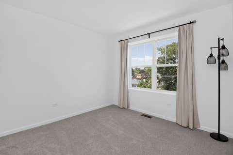 Tiny photo for 1035 Wren Road, Des Plaines, IL 60018 (MLS # 12737949)