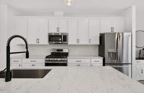 Tiny photo for 1035 Wren Road, Des Plaines, IL 60018 (MLS # 12737949)