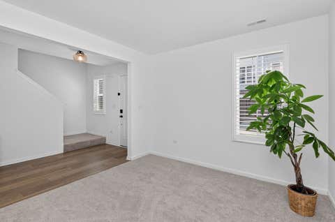 Tiny photo for 1035 Wren Road, Des Plaines, IL 60018 (MLS # 12737949)