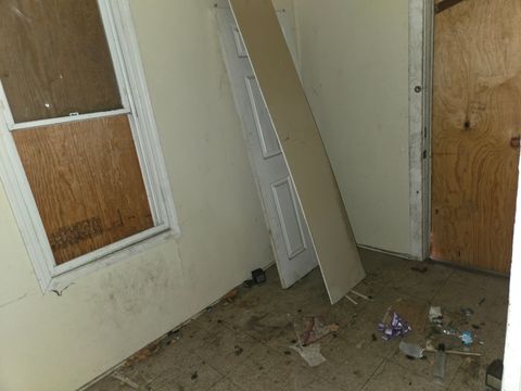 Tiny photo for 10616 S Lafayette Avenue, Chicago, IL 60628 (MLS # 12327172)