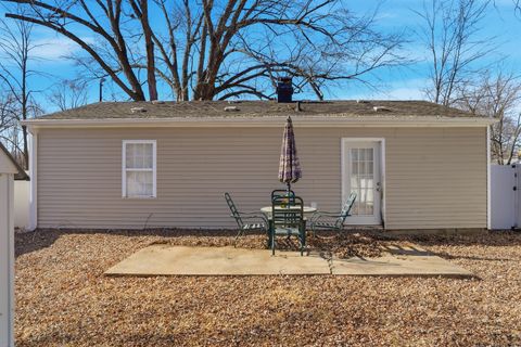Tiny photo for 806 Sheridan Avenue, Dixon, IL 61021 (MLS # 12567120)