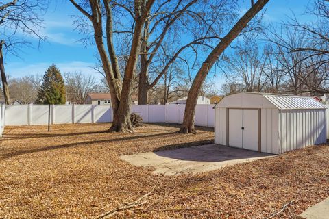 Tiny photo for 806 Sheridan Avenue, Dixon, IL 61021 (MLS # 12567120)